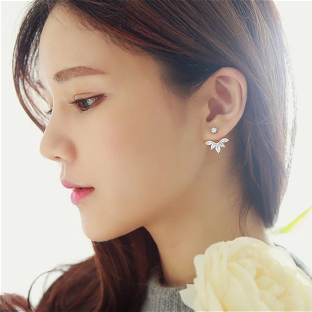 Leaf Crystals Double-Sided Holiday Dress Earrings - Picture 3 of 8