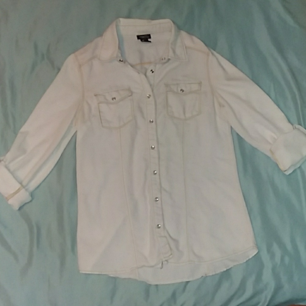White casual button up shirt