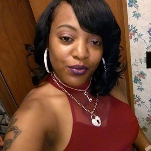 Meet your Posher, Eva