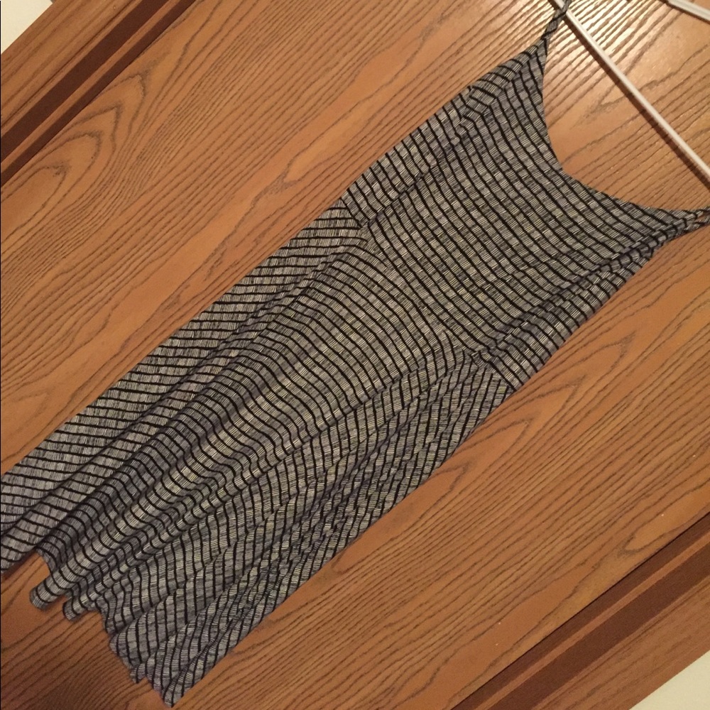 🌑Adorable, Flow-y Sundress🌑