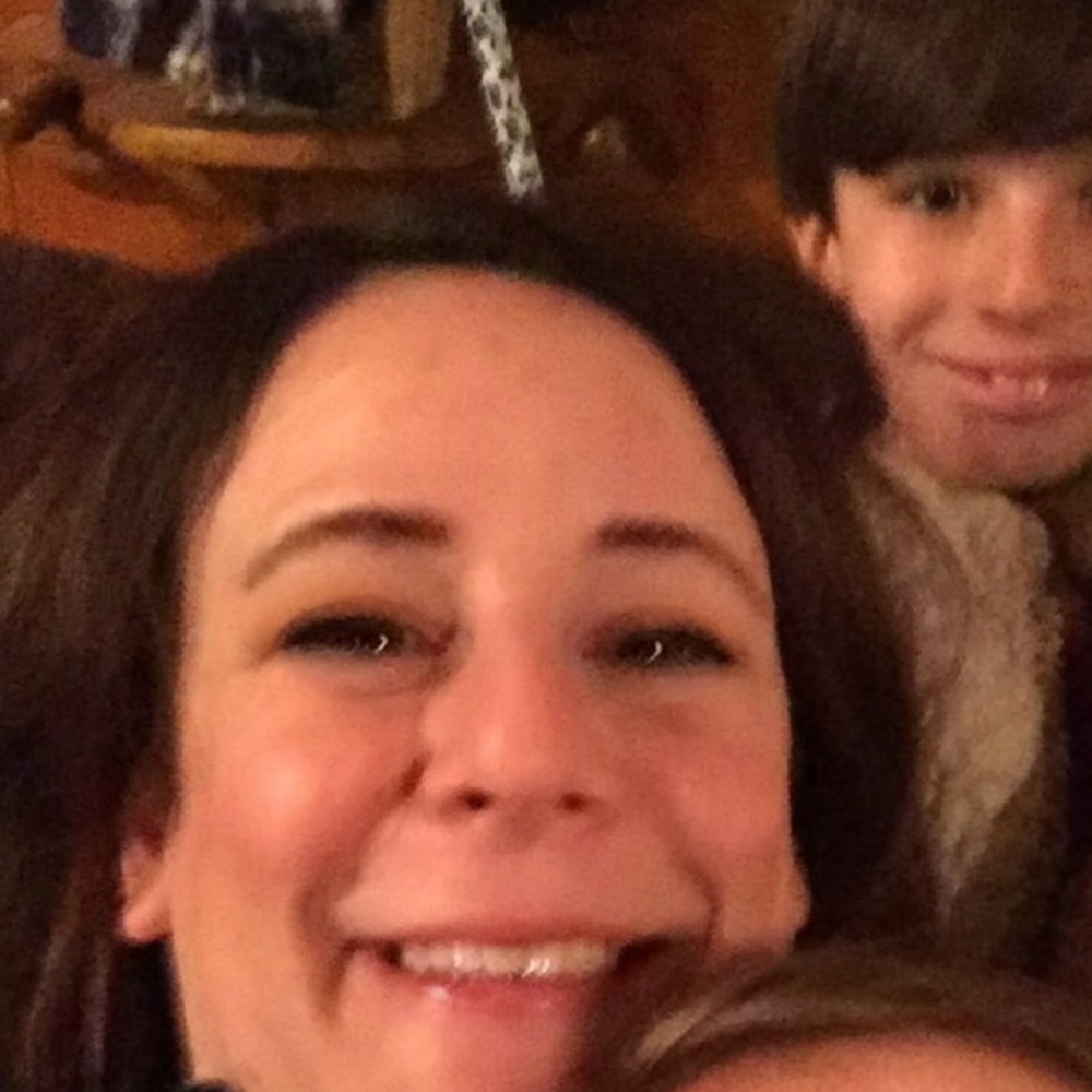 Meet your Posher, April