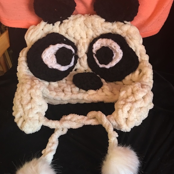 Handmade panda hat - Picture 4 of 4