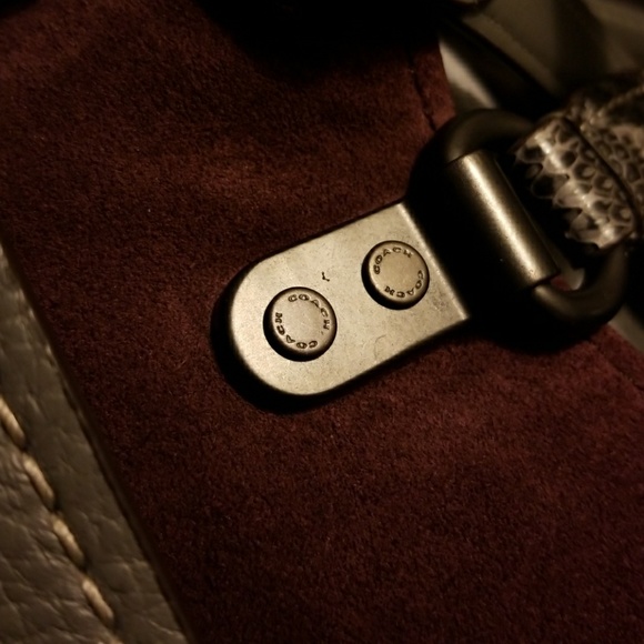 Coach rouge - Picture 7 of 8