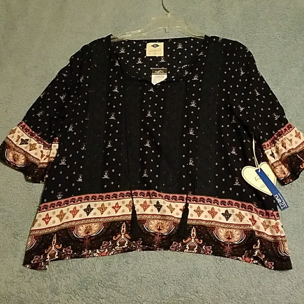 Cute Boho Top!