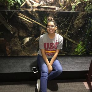 Meet your Posher, Esmeralda