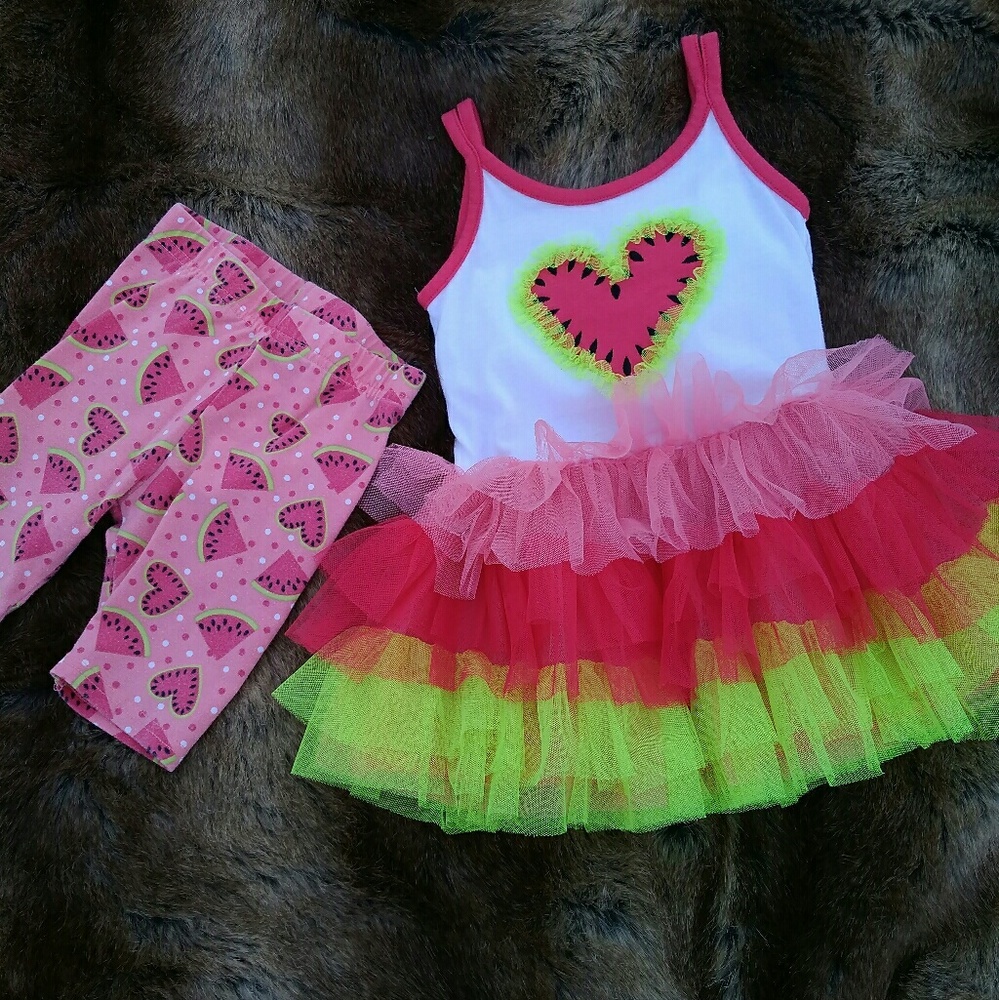 SALE 2T outfit bundle