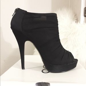 Black ankle booties