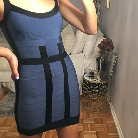 XS ~ Herve Leger ~ Cocktail Bandage Dress - Picture 4 of 6