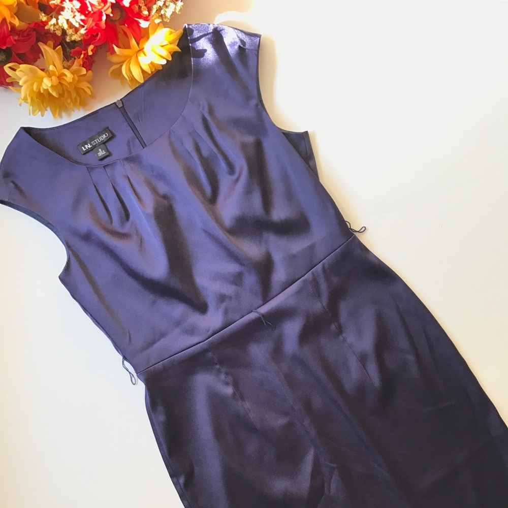I.N. studio short navy dress size 8