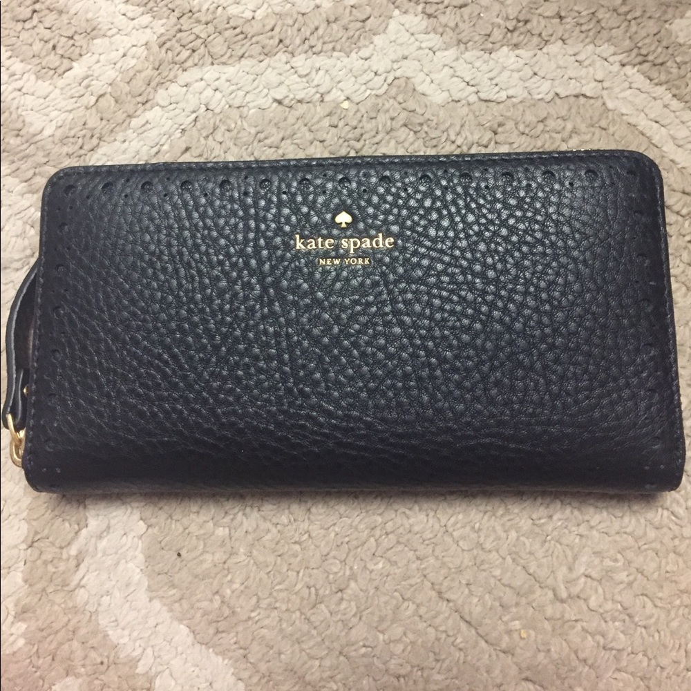 NWT cute black Kate Spade Neda wallet