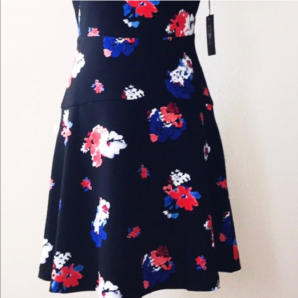 Vince Camuto dress - Picture 4 of 4