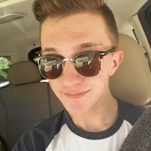 Meet your Posher, William