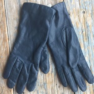 Vintage Leather Gloves Vintage Leather Gloves