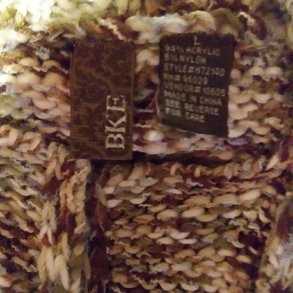 Sweater - Picture 3 of 4