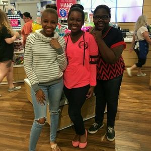 Meet your Posher, Deja