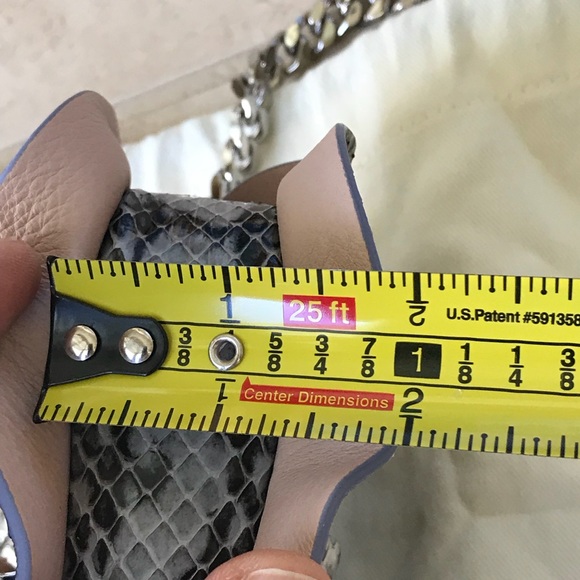 Fendi wave baguette hand bag - Picture 8 of 8