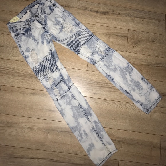MACHINE RIBBED DISTRESSED SKINNY DENIM-ACID WASHED - Picture 2 of 6