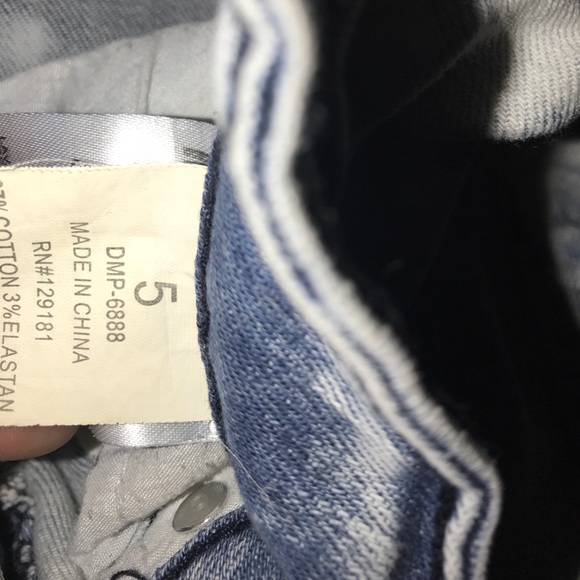 MACHINE RIBBED DISTRESSED SKINNY DENIM-ACID WASHED - Picture 3 of 6