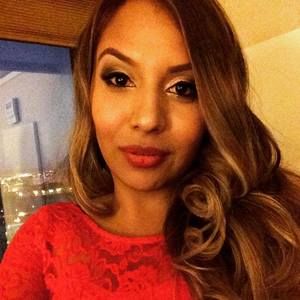 Meet your Posher, Alejandra