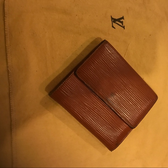 LV WKND SALE! Louis Vuitton Brown EPI Small Wallet - Picture 4 of 8