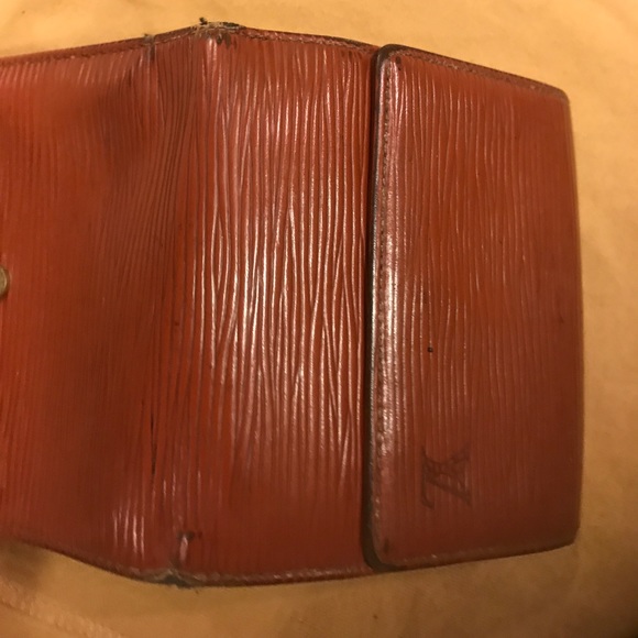 LV WKND SALE! Louis Vuitton Brown EPI Small Wallet - Picture 8 of 8