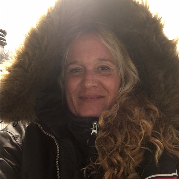 Meet your Posher, Amy - Picture 1 of 1