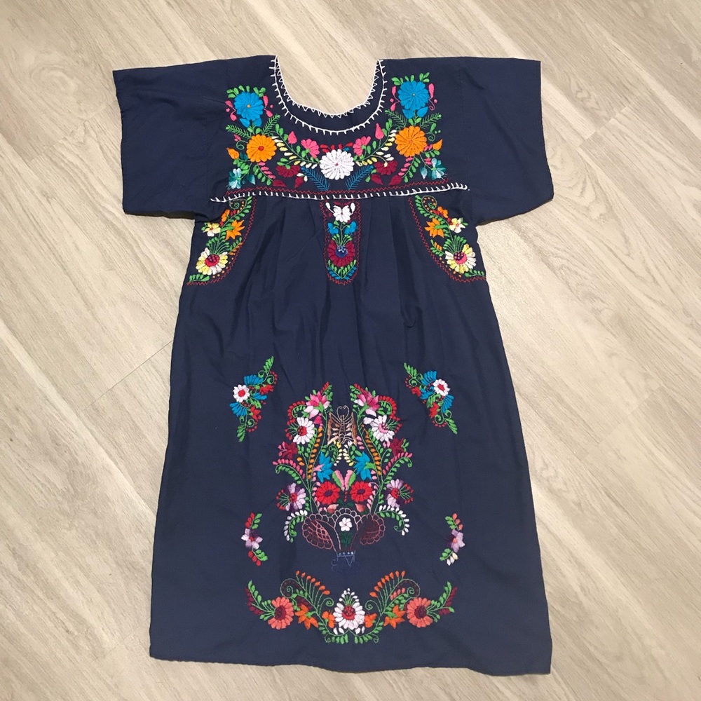 Vintage 70s Embroidered Mexican Dress