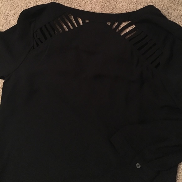 Edgy Flattering Black Blouse M - Picture 6 of 7
