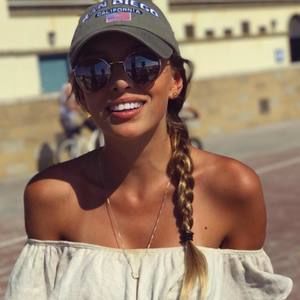 Meet your Posher, Lara