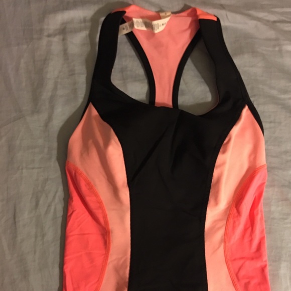 Colorblock racerback - Picture 2 of 3