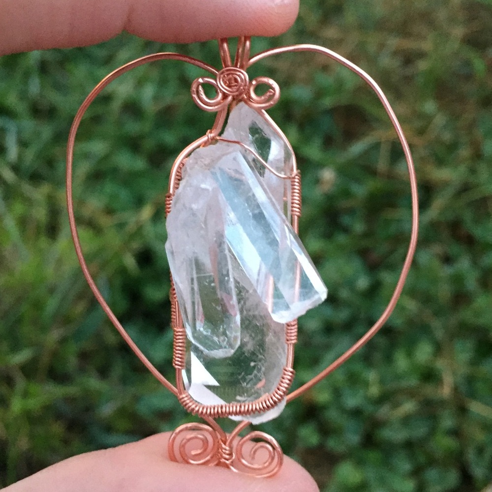 Quartz crystal pendant