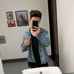 Meet your Posher, Anthony