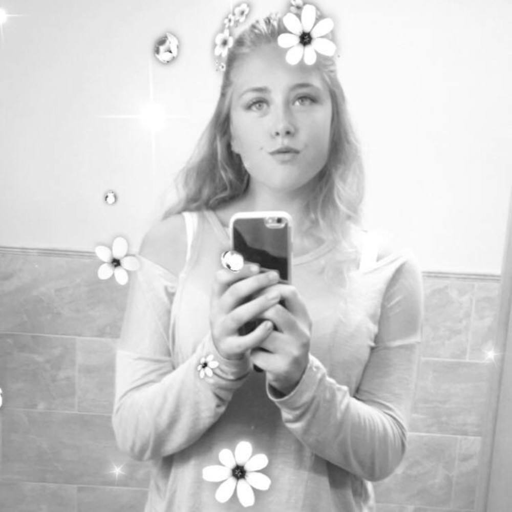 Meet your Posher, Alexus