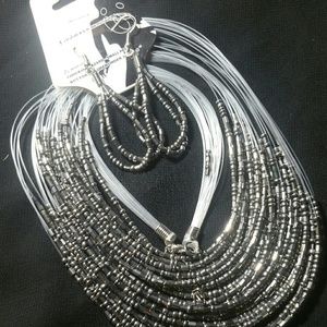 $14 grey beaded fashion set