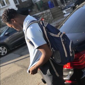 Meet your Posher, Ayo