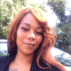 Meet your Posher, Crystal