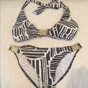 Trina Turk XS Bikini Swimsuit Top And S Bottoms