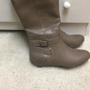 Taupe boots