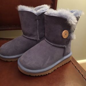 Ugg boots bailey for toddler AUTHENTIC!!!