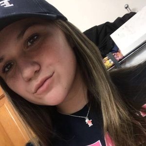 Meet your Posher, Jillian