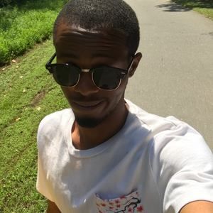 Meet your Posher, Max