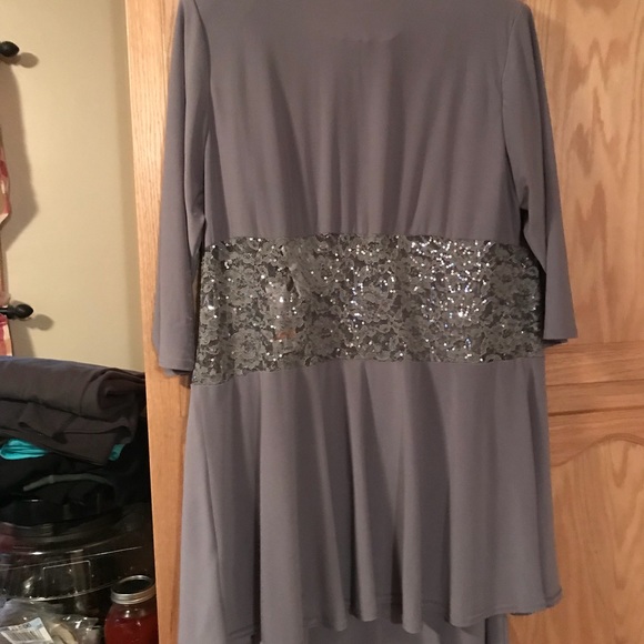 Dress - Picture 2 of 6