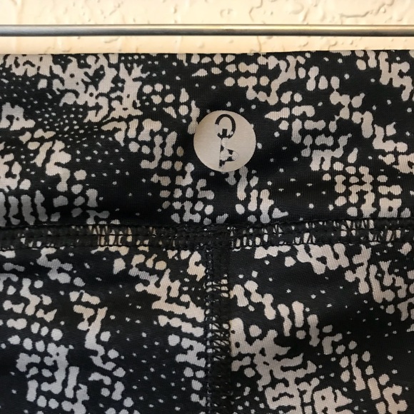 OP Standing Tree Athletic Gear , No Sheen Leggings - Picture 3 of 7