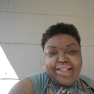 Meet your Posher, Nikole