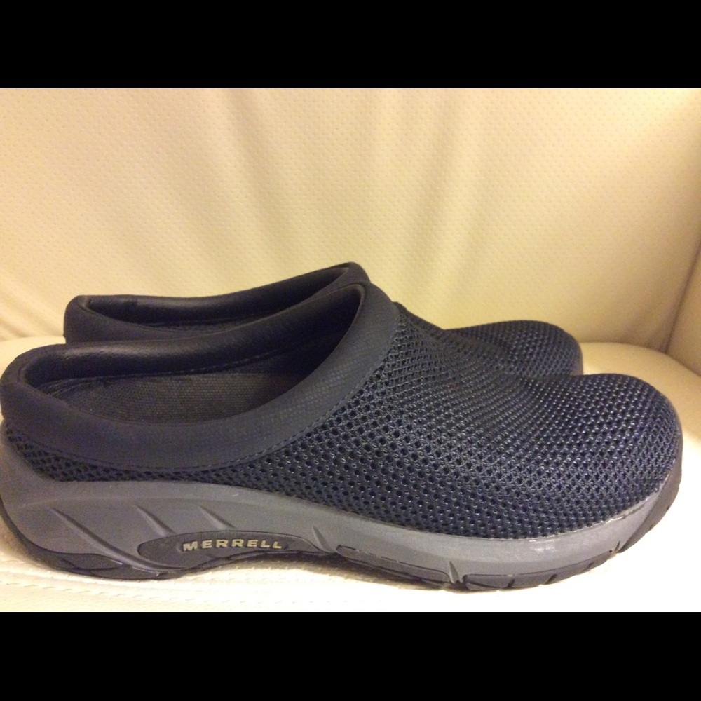 Merrell Mesh Grip Clogs