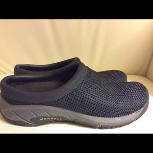 Merrell Mesh Grip Clogs