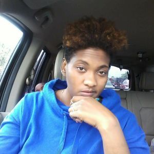 Meet your Posher, Yolanda