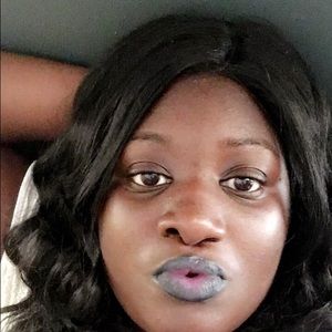 Meet your Posher, Renee