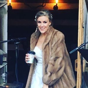 Meet your Posher, April