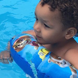 Meet your Posher, Elroy